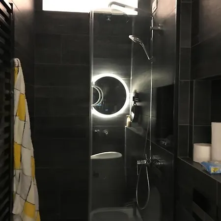 Studio 18 Apartment Milan